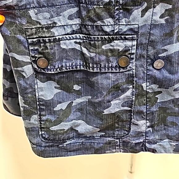 Lane Bryant Blue Camo Jacket Blazer 100% Lyocell Snap Closures Woman Sz 14/16 - Picture 3 of 10